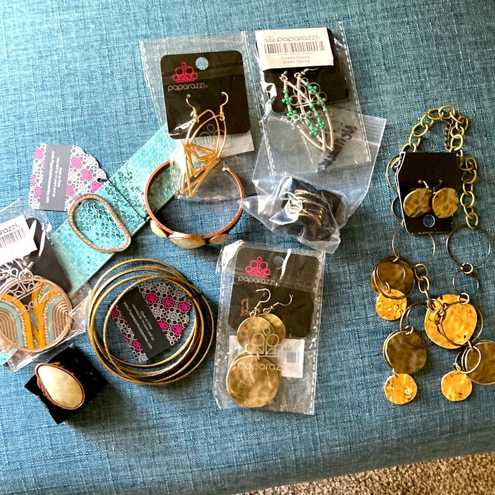 Paparazzi Jewelry Collection-10 pieces-1 necklace, 2 rings3 bracelets,4 earrings